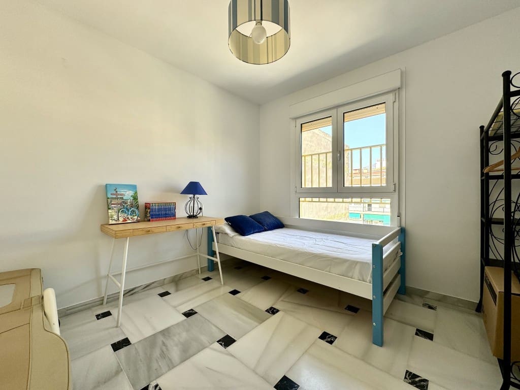 3 sovrum Lägenhet till salu i Fuengirola med garage - 545 000 € (Ref: 8533787)