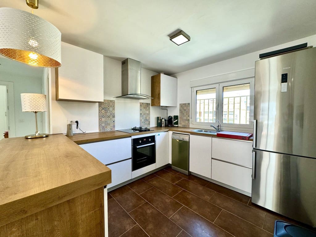 3 sovrum Lägenhet till salu i Fuengirola med garage - 545 000 € (Ref: 8533787)