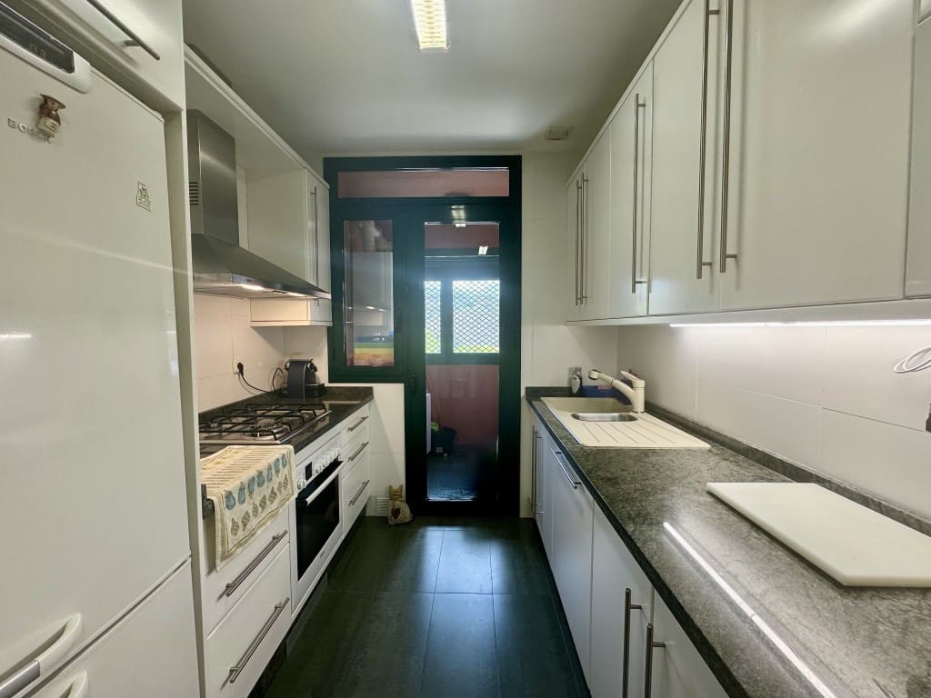 2 bedroom Apartment for sale in El Rosario with pool garage - € 580,000 (Ref: 8638230)