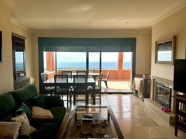 2 bedroom Apartment for sale in El Rosario, Marbella with pool garage - € 580,000 (Ref: 8638230)