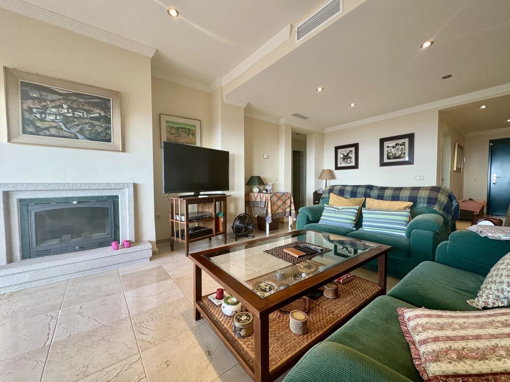 2 bedroom Apartment for sale in El Rosario with pool garage - € 580,000 (Ref: 8638230)