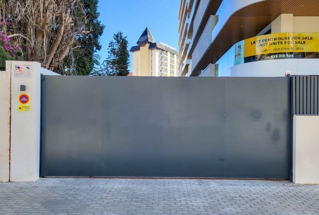 Garage til salg i Fuengirola - € 49.000 (Ref: 8834141)