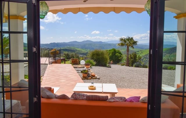 5 chambre Villa/Maison à vendre à Antequera avec piscine garage - 1 690 000 € (Ref: 8917745)