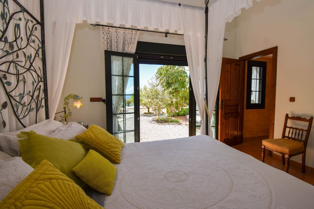 5 soverom Villa til salgs i Antequera med svømmebasseng garasje - € 1 690 000 (Ref: 8917745)