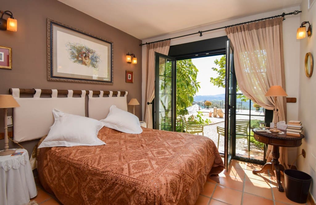 5 soverom Villa til salgs i Antequera med svømmebasseng garasje - € 1 690 000 (Ref: 8917745)