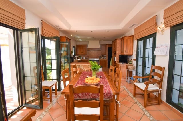 5 chambre Villa/Maison à vendre à Antequera avec piscine garage - 1 690 000 € (Ref: 8917745)