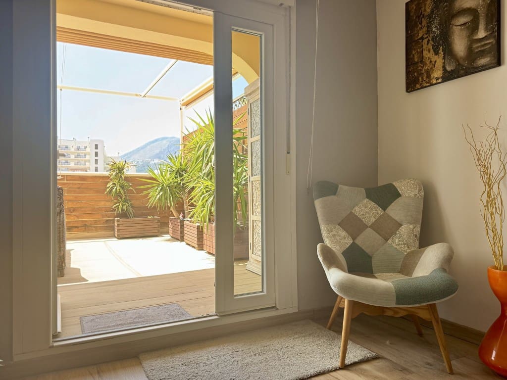 2 bedroom Apartment for sale in Torrequebrada with pool garage - € 360,000 (Ref: 9095098)