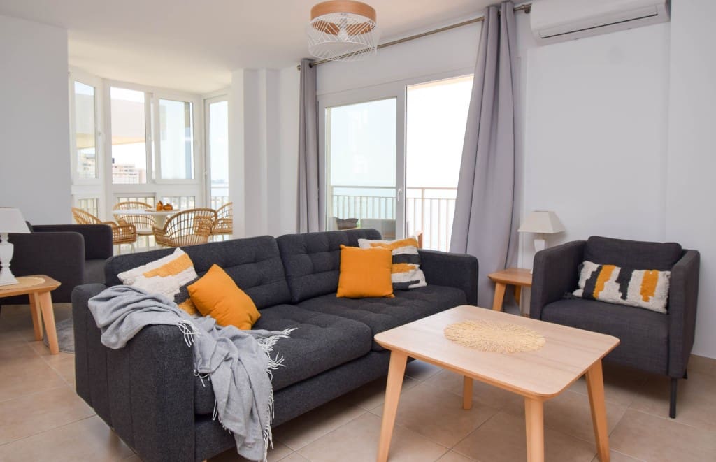 2 soverom Leilighet til salgs i Fuengirola med svømmebasseng - € 695 000 (Ref: 9130687)