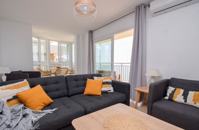 Apartamento de 2 habitaciones en Torreblanca, Fuengirola en venta con piscina - 695.000 € (Ref: 9130687)