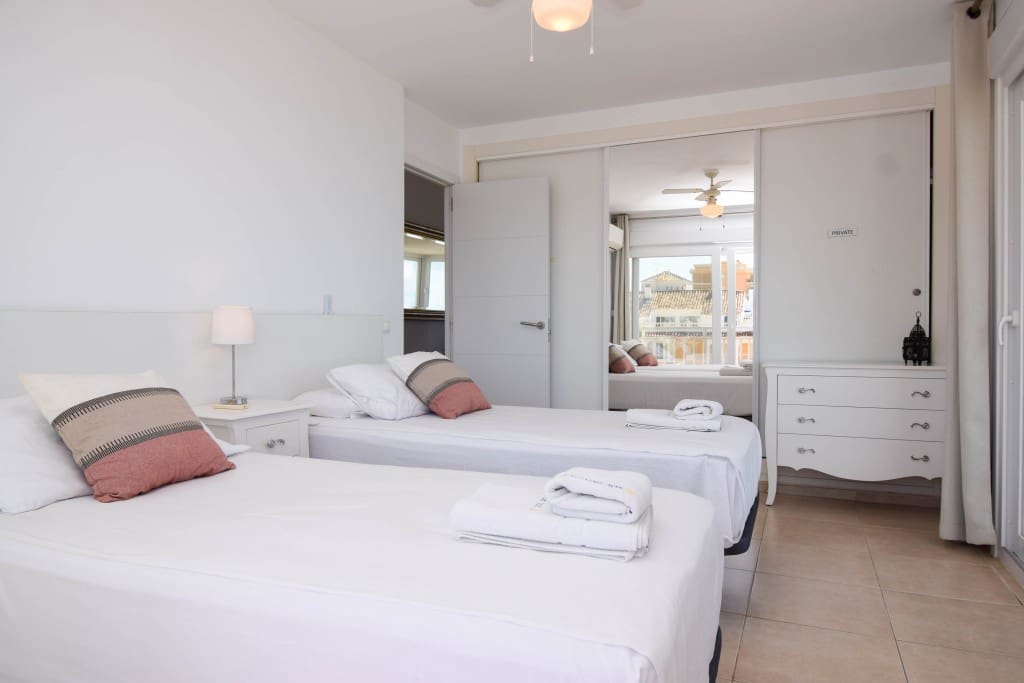 2 soverom Leilighet til salgs i Fuengirola med svømmebasseng - € 695 000 (Ref: 9130687)