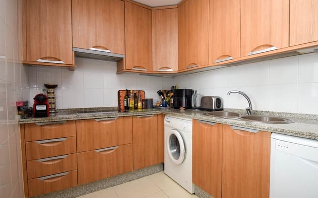 2 soverom Penthouse til salgs i Torrequebrada, Benalmádena med svømmebasseng garasje - € 389 000 (Ref: 9242804)