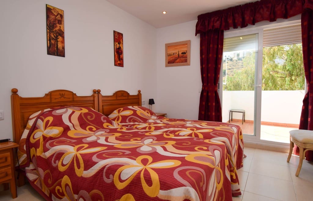 2 sovrum Takvåning till salu i Torrequebrada med pool garage - 389 000 € (Ref: 9242804)