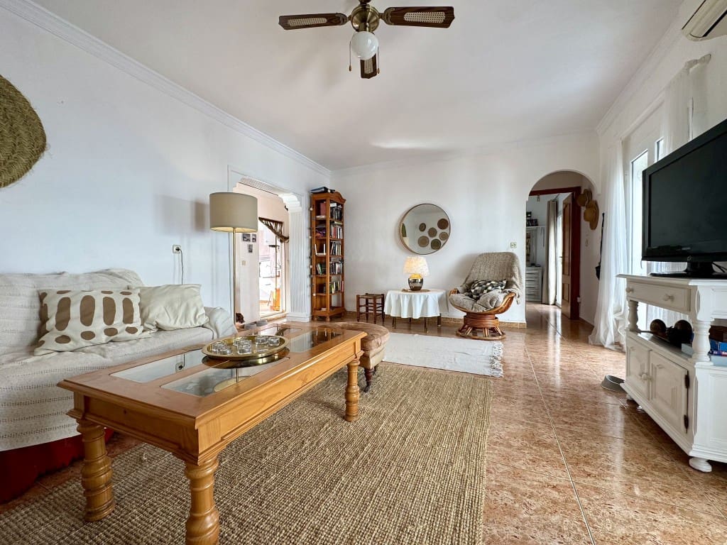 3 makuuhuone Huoneisto myytävänä paikassa Alora - 235 000 € (Ref: 9426858)