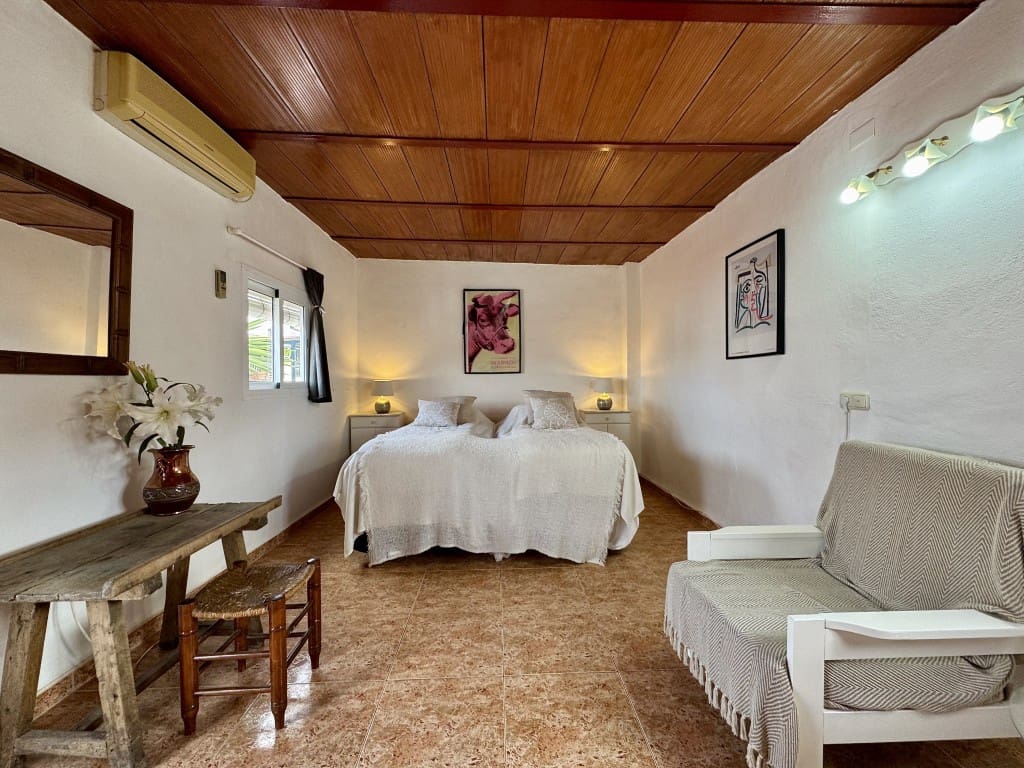 3 makuuhuone Huoneisto myytävänä paikassa Alora - 235 000 € (Ref: 9426858)