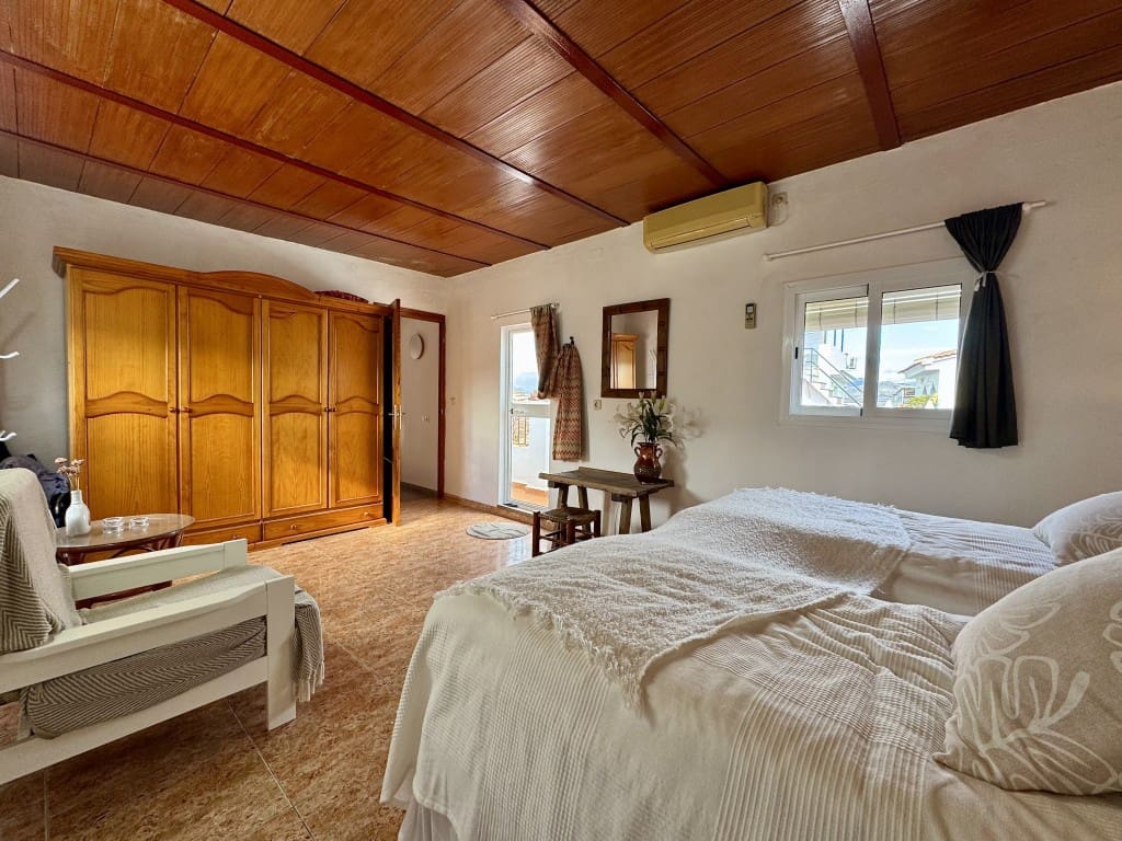 3 makuuhuone Huoneisto myytävänä paikassa Alora - 235 000 € (Ref: 9426858)