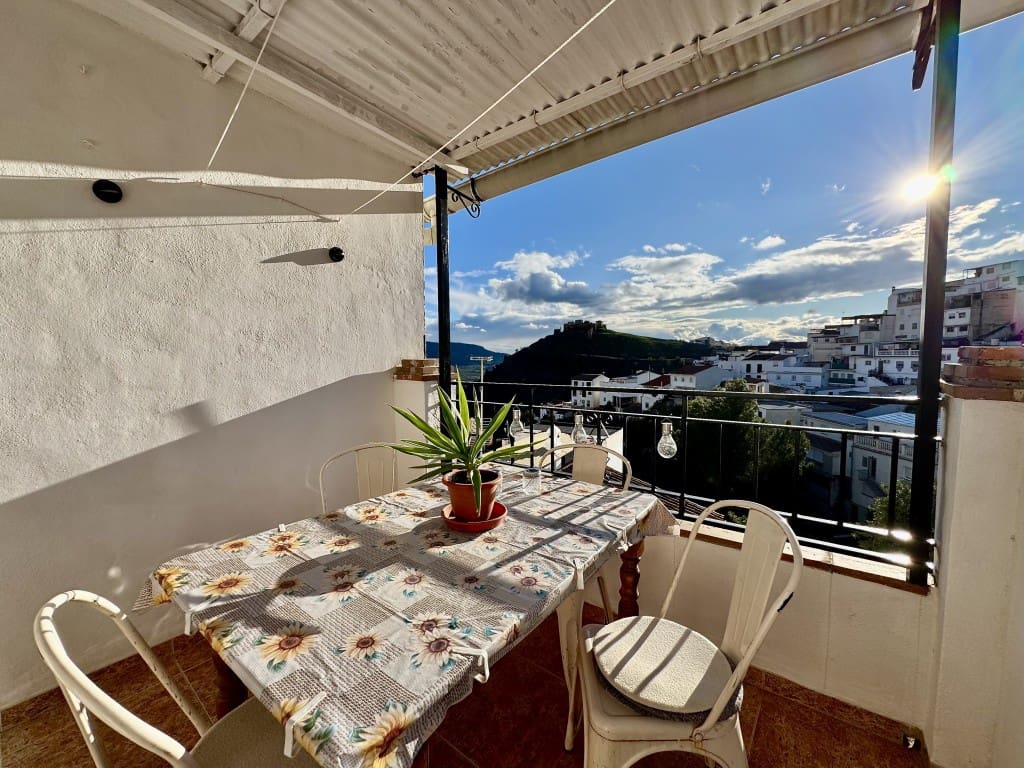 3 makuuhuone Huoneisto myytävänä paikassa Alora - 235 000 € (Ref: 9426858)