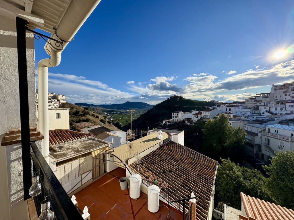 3 makuuhuone Huoneisto myytävänä paikassa Alora - 235 000 € (Ref: 9426858)