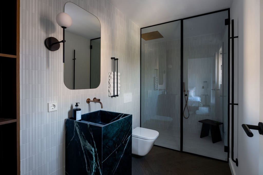 4 sypialnia Penthouse na sprzedaż w Nueva Andalucia z basenem garażem - 3 495 000 € (Ref: 9455823)