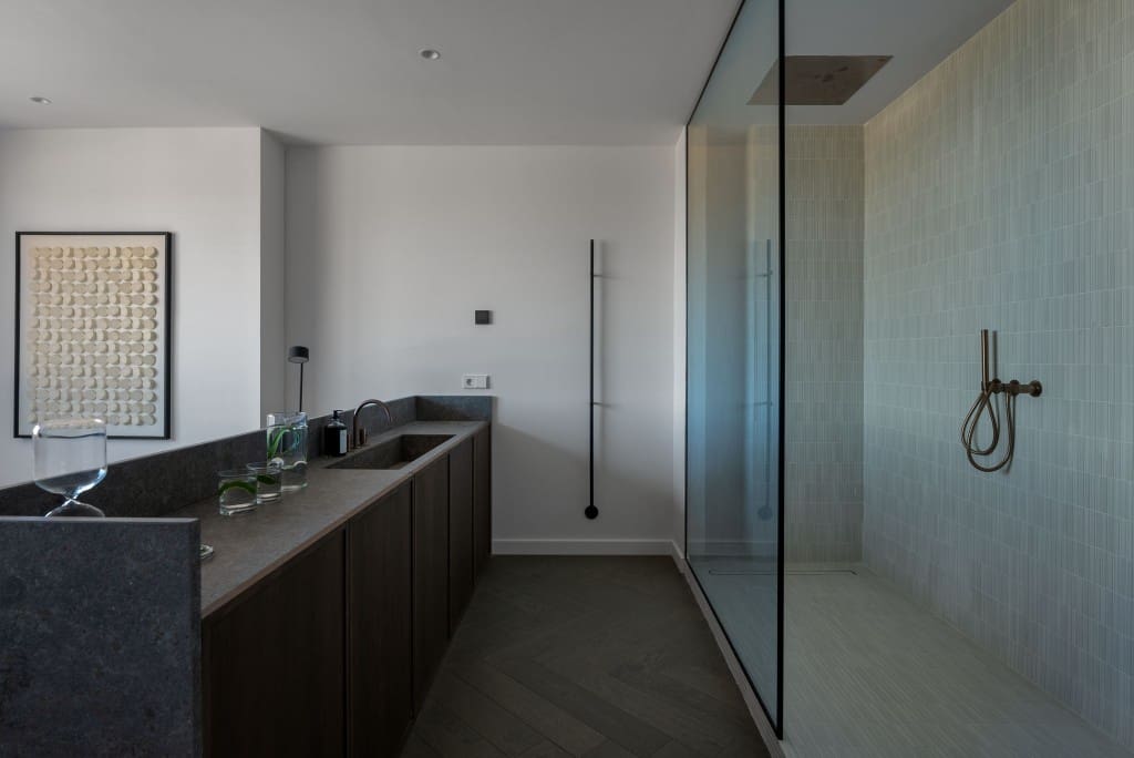 4 sypialnia Penthouse na sprzedaż w Nueva Andalucia z basenem garażem - 3 495 000 € (Ref: 9455823)