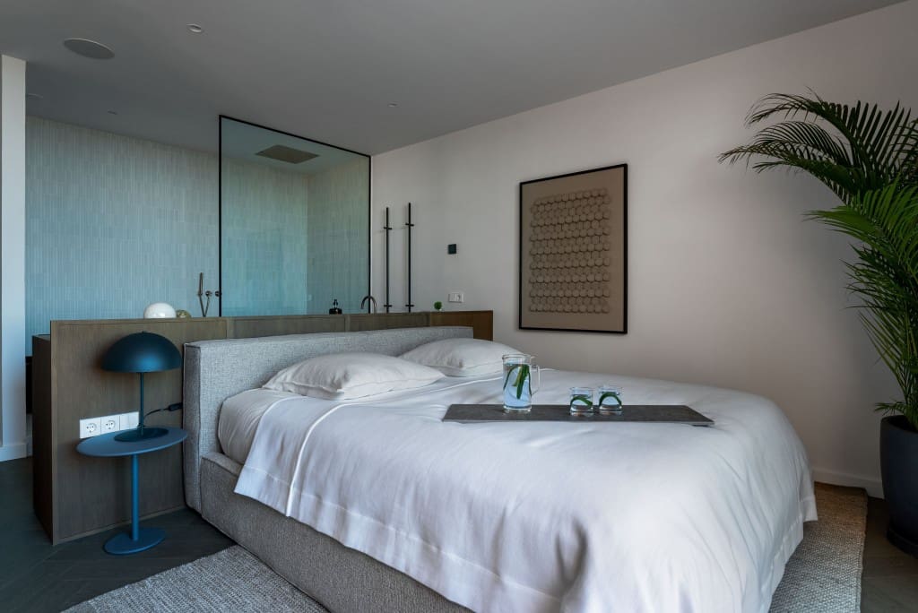 4 sypialnia Penthouse na sprzedaż w Nueva Andalucia z basenem garażem - 3 495 000 € (Ref: 9455823)