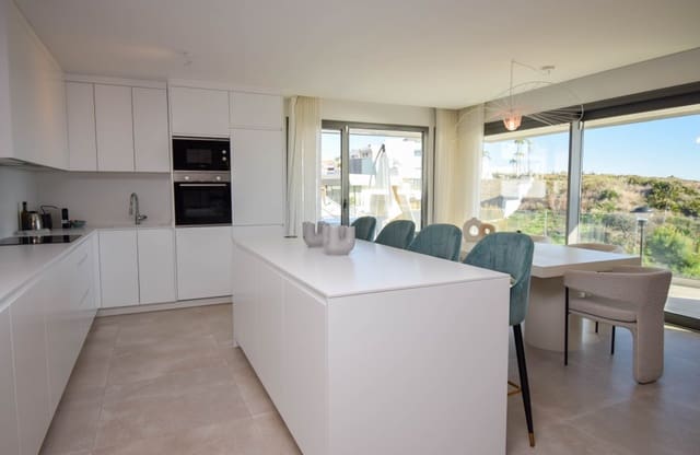 3 sovrum Semi-fristående Villa till salu i Mijas Costa, Mijas med pool garage - 1 295 000 € (Ref: 9471112)