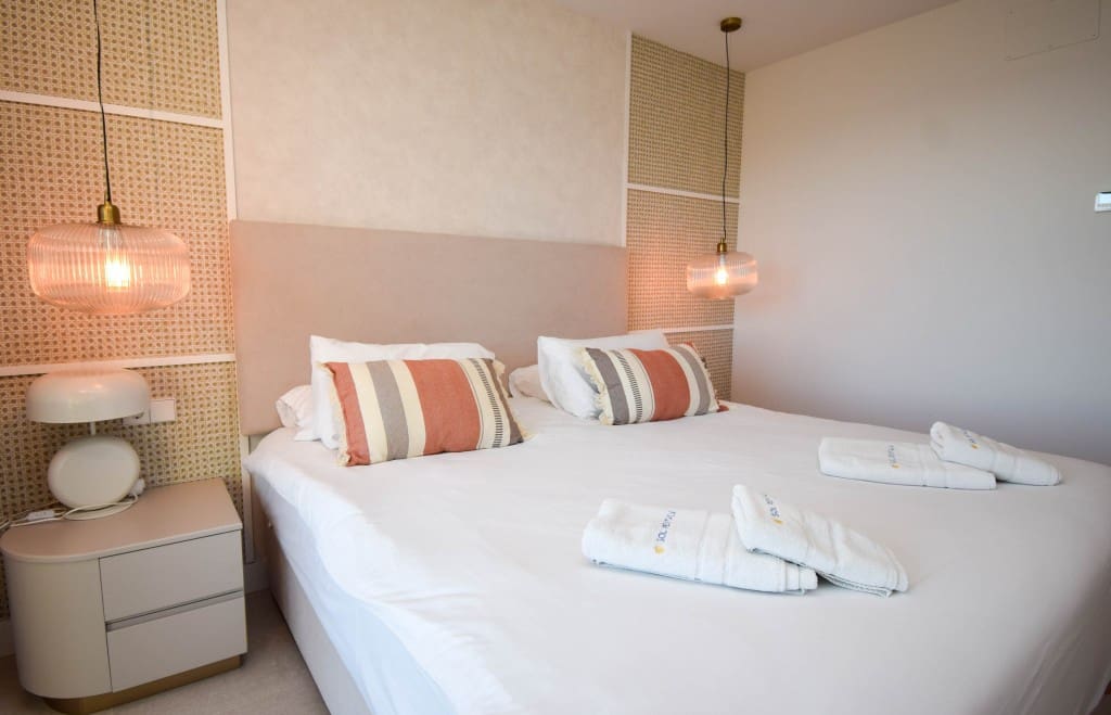 3 sovrum Semi-fristående Villa till salu i Mijas Costa med pool garage - 1 295 000 € (Ref: 9471112)