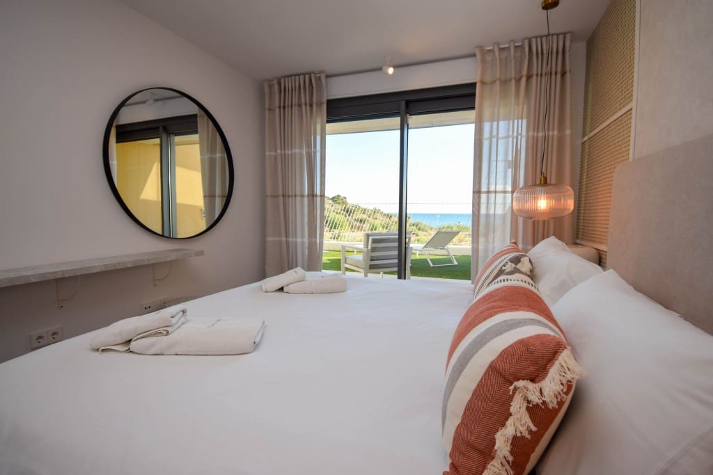 3 sovrum Semi-fristående Villa till salu i Mijas Costa med pool garage - 1 295 000 € (Ref: 9471112)