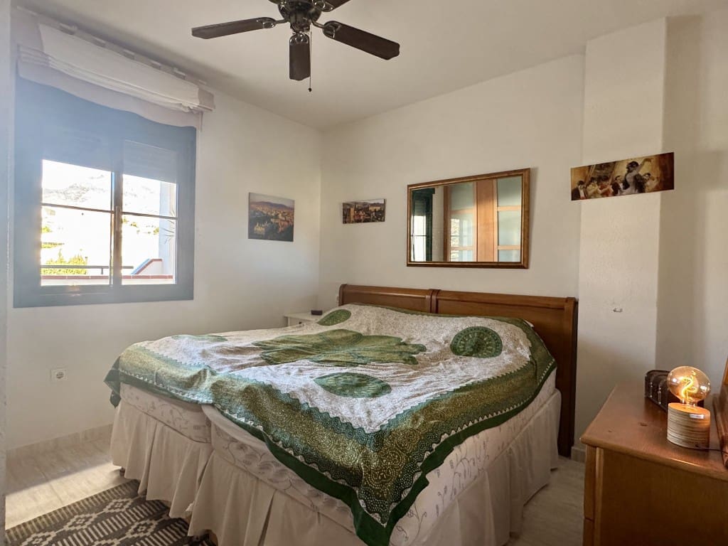 1 soveværelse Lejlighed til salg i Torrequebrada med swimmingpool garage - € 275.000 (Ref: 9610788)