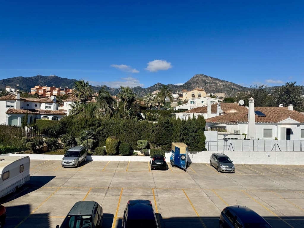 1 soveværelse Lejlighed til salg i Torrequebrada med swimmingpool garage - € 275.000 (Ref: 9610788)