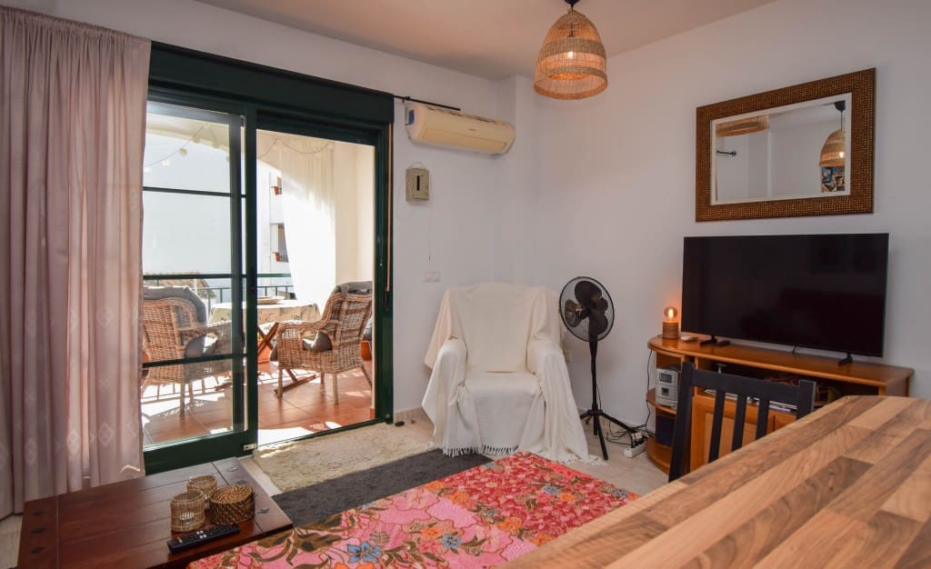 1 bedroom Apartment for sale in Torrequebrada with pool garage - € 275,000 (Ref: 9610788)