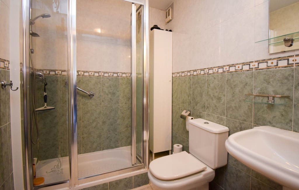 1 bedroom Apartment for sale in Torrequebrada with pool garage - € 275,000 (Ref: 9610788)