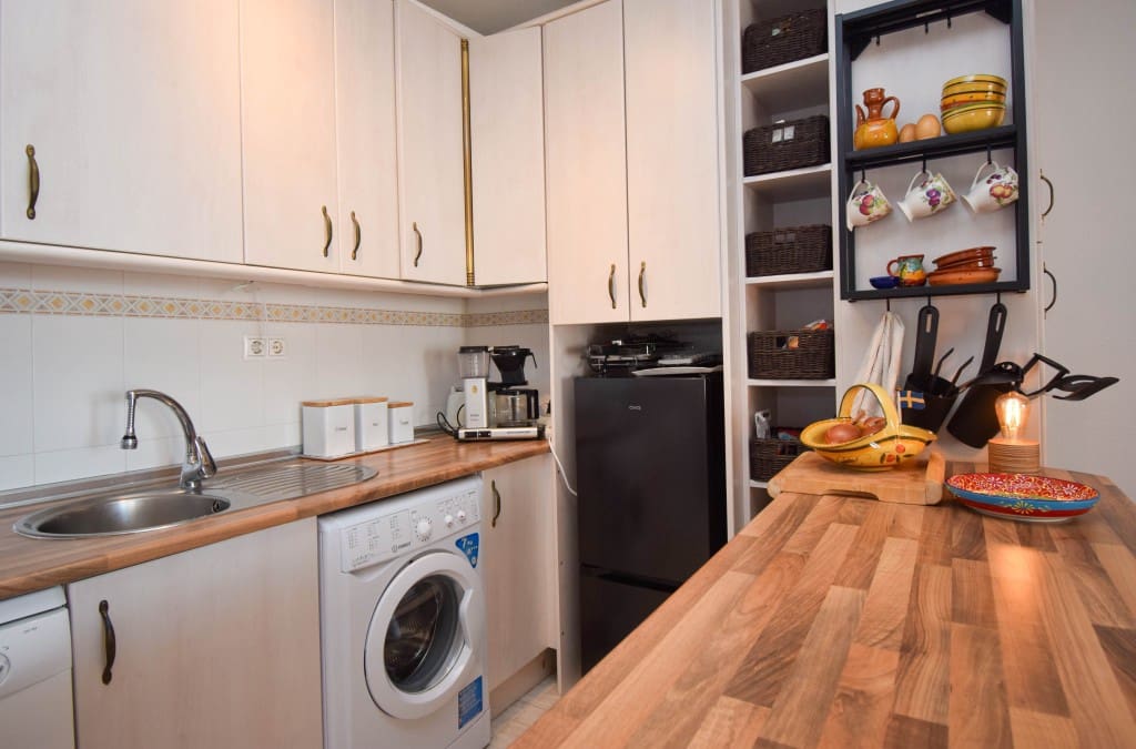 1 bedroom Apartment for sale in Torrequebrada with pool garage - € 275,000 (Ref: 9610788)