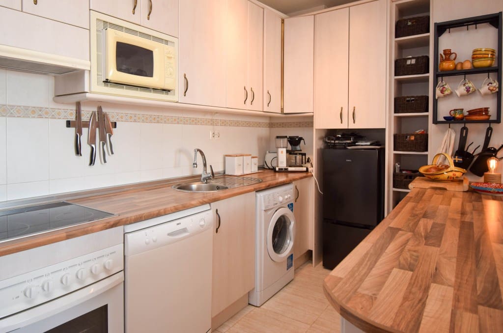 1 bedroom Apartment for sale in Torrequebrada with pool garage - € 275,000 (Ref: 9610788)