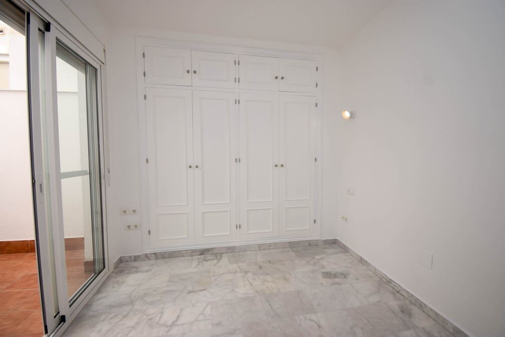 1 bedroom Apartment for sale in Mijas Costa - € 216,850 (Ref: 9627158)