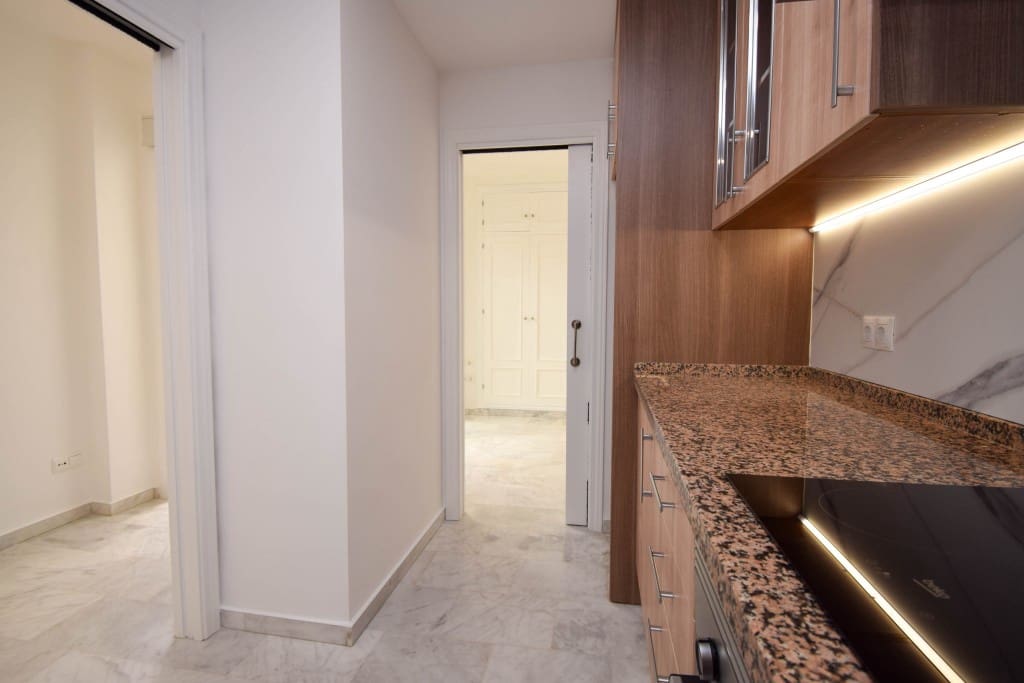 1 bedroom Apartment for sale in Mijas Costa - € 216,850 (Ref: 9627158)