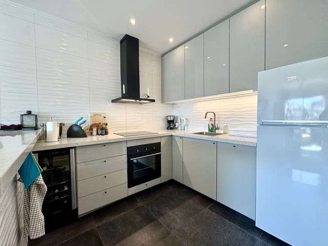 2 sypialnia Apartament na sprzedaż w La Cala de Mijas, Mijas z basenem - 449 000 € (Ref: 9679415)