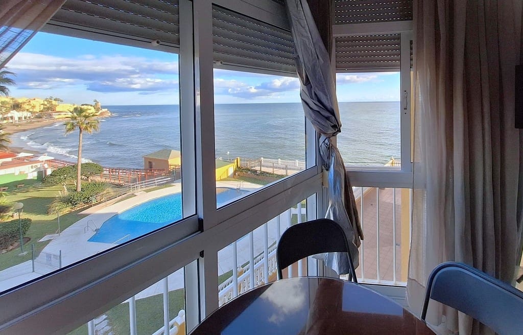 1 bedroom Studio for sale in Calahonda with pool - € 190,000 (Ref: 9735276)