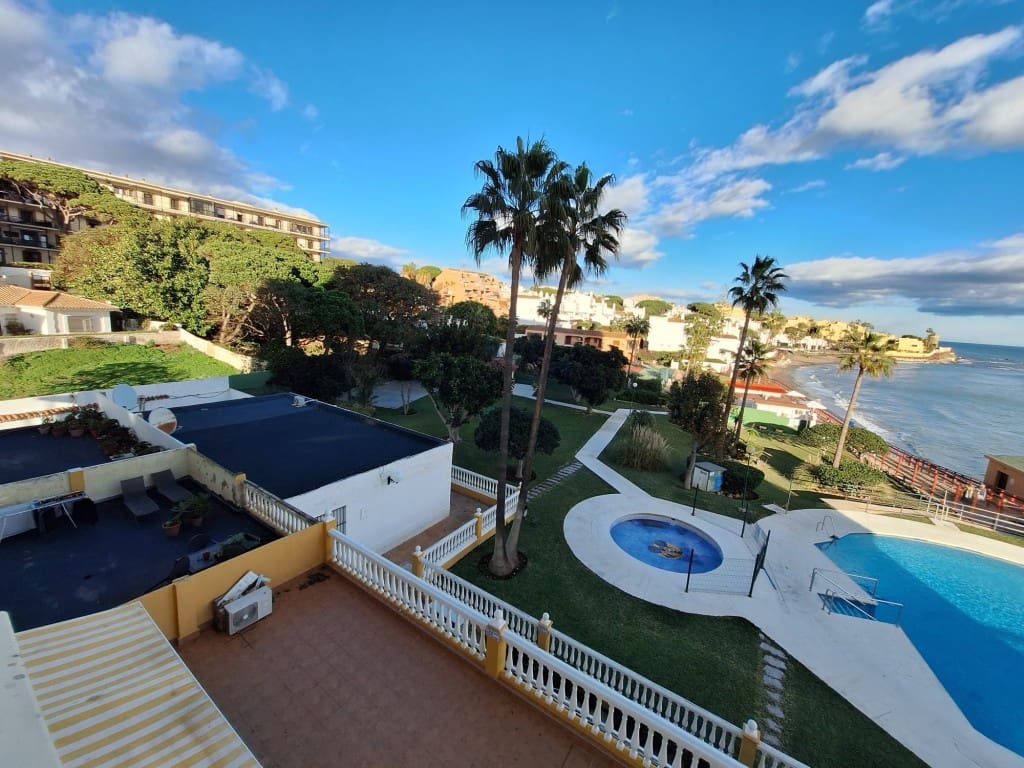 1 bedroom Studio for sale in Calahonda with pool - € 190,000 (Ref: 9735276)