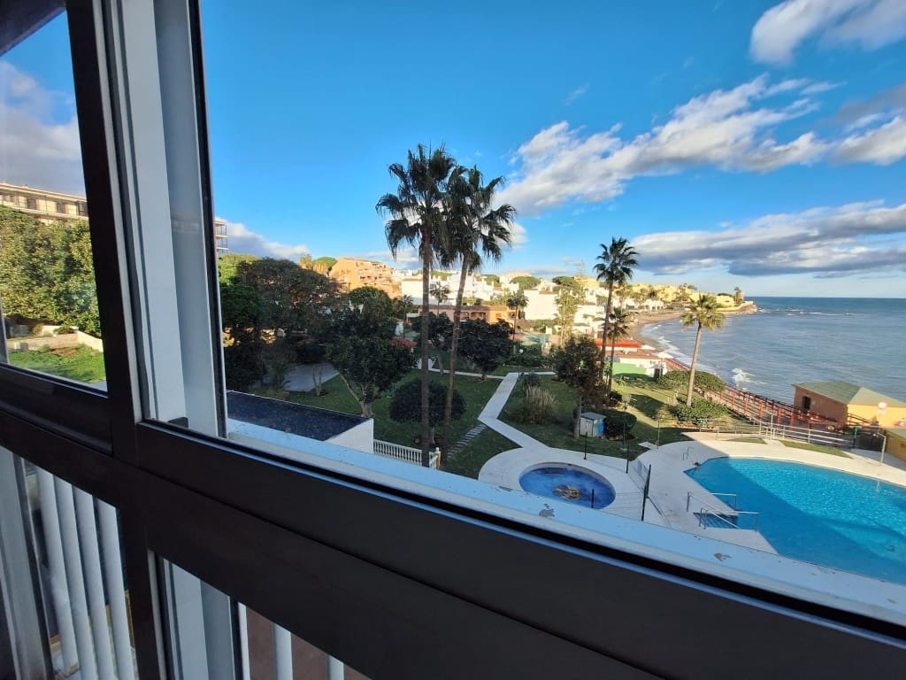 1 bedroom Studio for sale in Calahonda with pool - € 190,000 (Ref: 9735276)