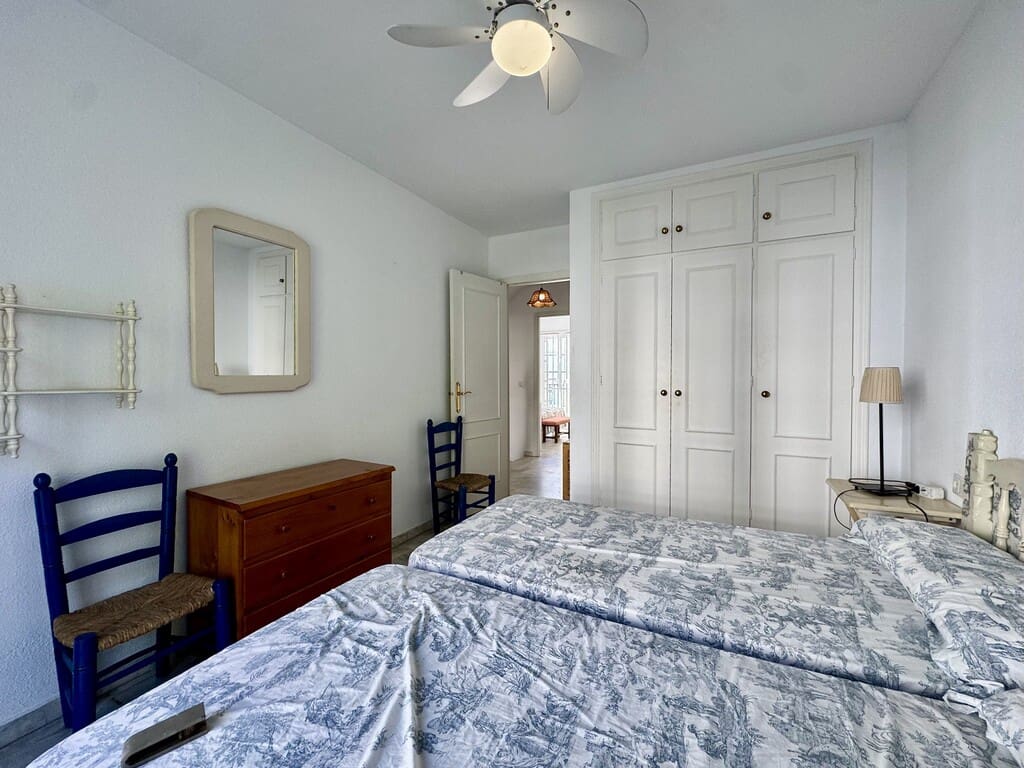 Pareado de 5 habitaciones en Fuengirola en venta con piscina - 490.000 € (Ref: 9738044)