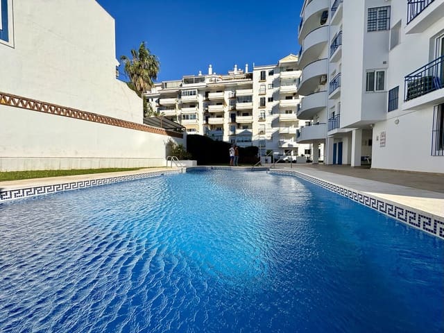 Pareado de 5 habitaciones en Fuengirola en venta con piscina - 490.000 € (Ref: 9738044)