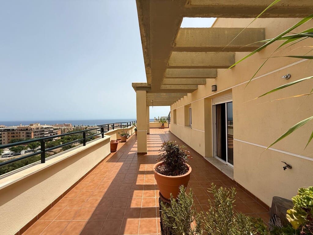 4 bedroom Penthouse for sale in Torremolinos with pool garage - € 599,000 (Ref: 9755419)