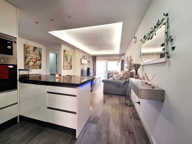 3 soveværelse Lejlighed til salg i Mijas Costa, Mijas med garage - € 269.000 (Ref: 9770343)