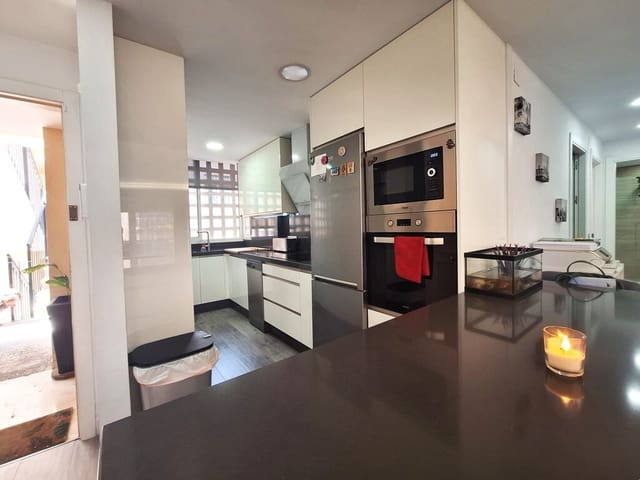 3 soveværelse Lejlighed til salg i Mijas Costa, Mijas med garage - € 269.000 (Ref: 9770343)