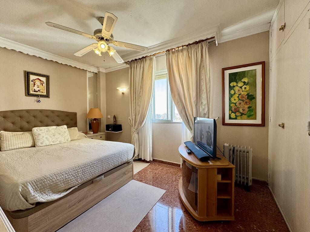 4 sypialnia Apartament na sprzedaż w Fuengirola - 369 000 € (Ref: 9788196)