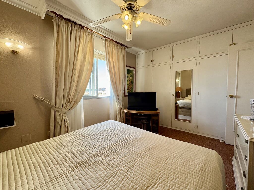 4 sypialnia Apartament na sprzedaż w Fuengirola - 369 000 € (Ref: 9788196)