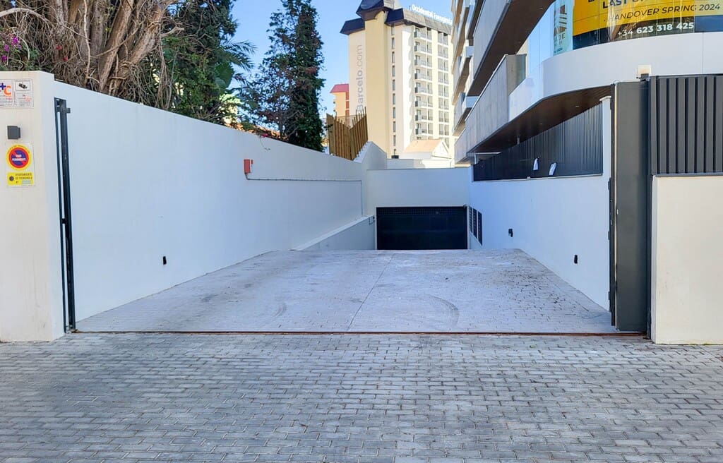 Garaż do wynajęcia w Fuengirola - 170 € (Ref: 9822346)