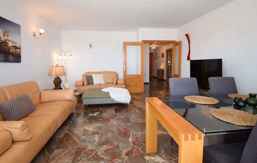 2 soverom Leilighet til salgs i Carvajal med svømmebasseng - € 575 000 (Ref: 9912676)
