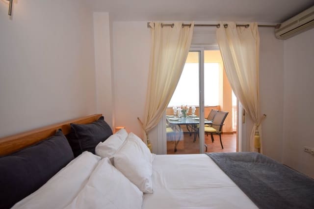 2 soverom Leilighet til salgs i Carvajal, Fuengirola med svømmebasseng - € 575 000 (Ref: 9912676)
