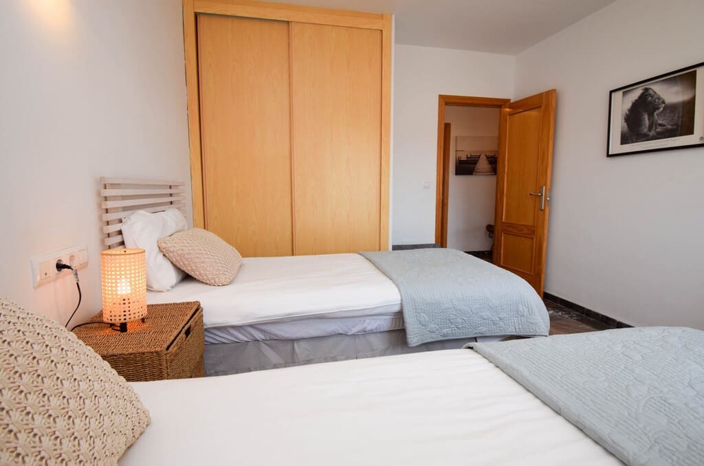2 soverom Leilighet til salgs i Carvajal med svømmebasseng - € 575 000 (Ref: 9912676)